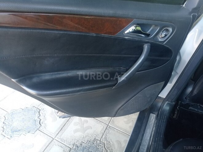 Mercedes C 200-9