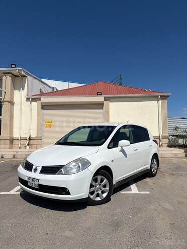 Nissan Tiida-2