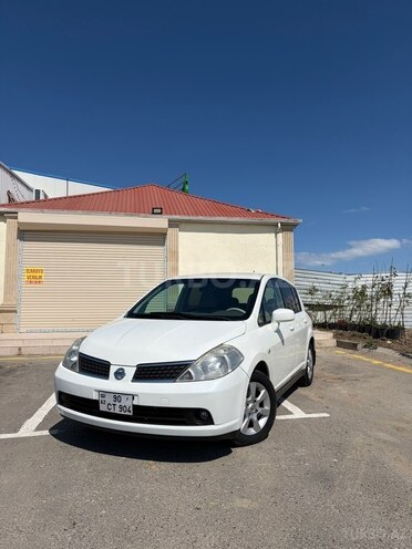 Nissan Tiida-1