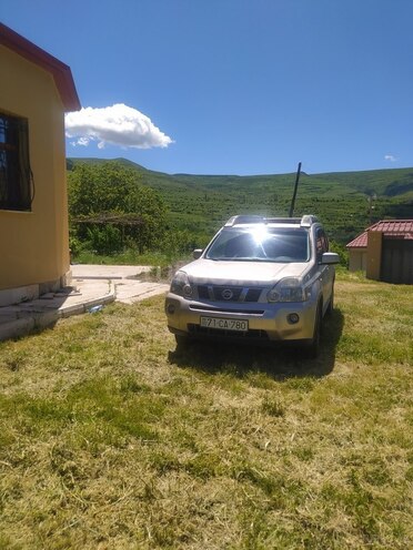 Nissan X-Trail-1