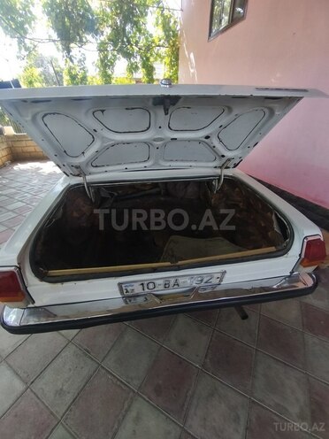 GAZ 24 "Volga"-7