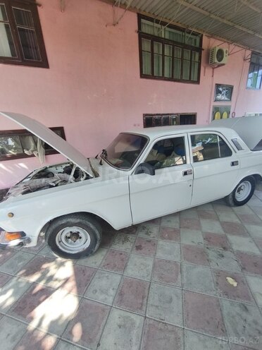 GAZ 24 "Volga"-8