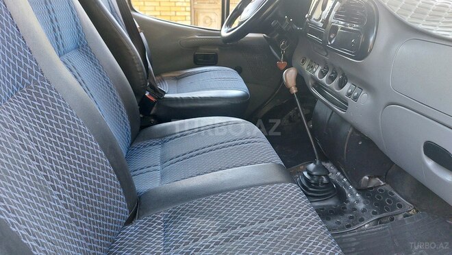 Ford Transit-16