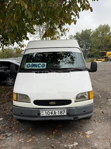 Ford Transit-1