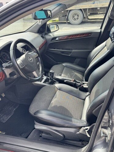 Opel Astra-7