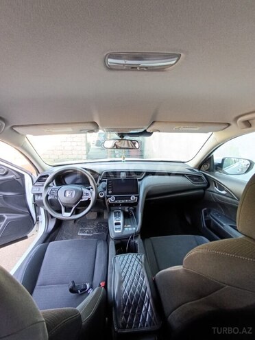 Honda Insight-8