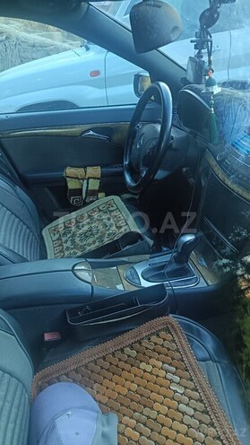 Mercedes E 320-6
