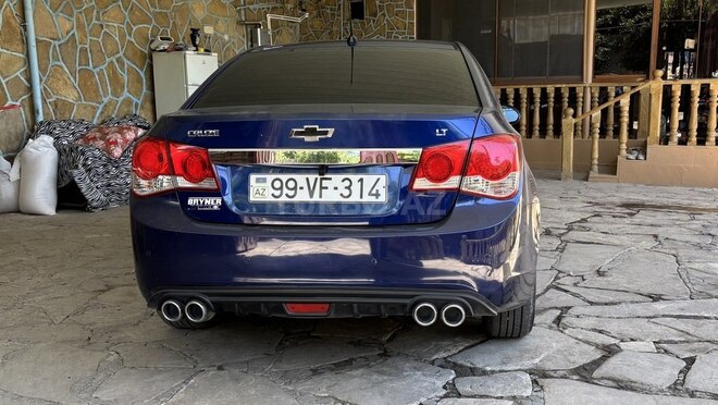 Chevrolet Cruze-2