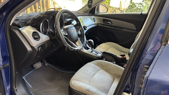 Chevrolet Cruze-6