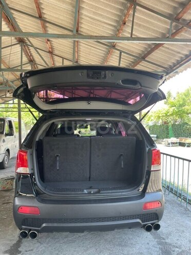 Kia Sorento-16
