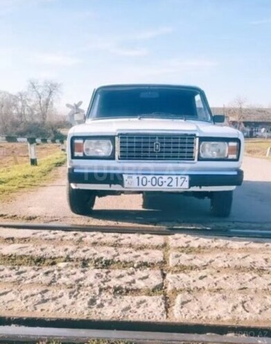 LADA (VAZ) 2107-1