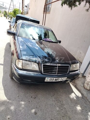 Mercedes C 240-1