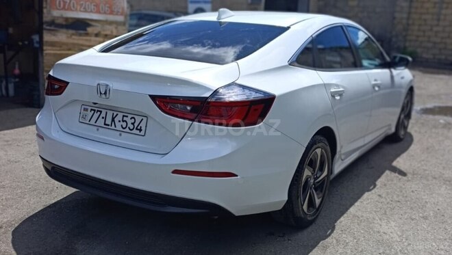 Honda Insight-5