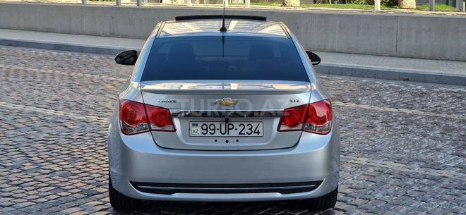 Chevrolet Cruze-2