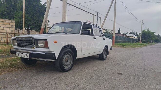 LADA (VAZ) 2107-2
