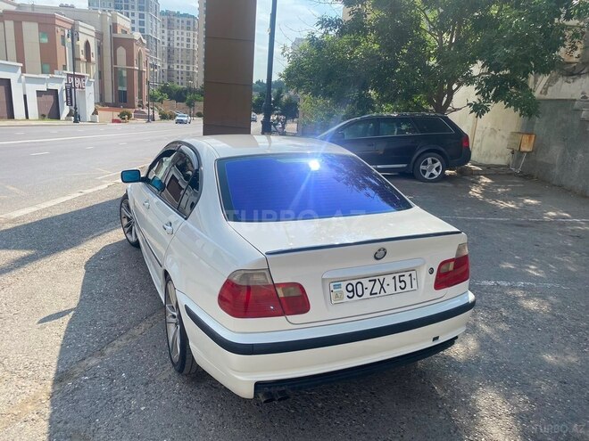 BMW 320-2