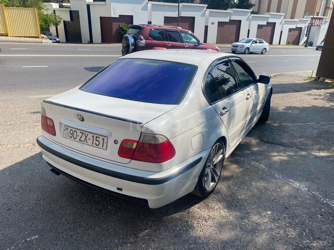 BMW 320-3