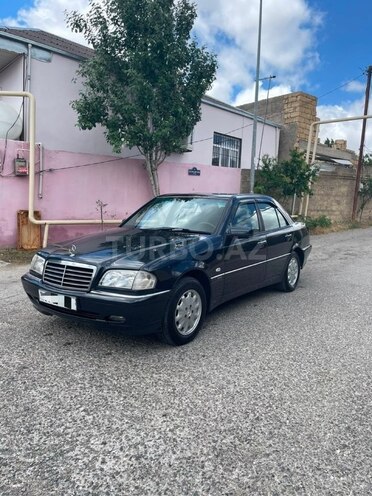 Mercedes C 220-2