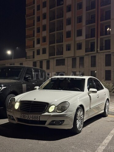 Mercedes E 230-4