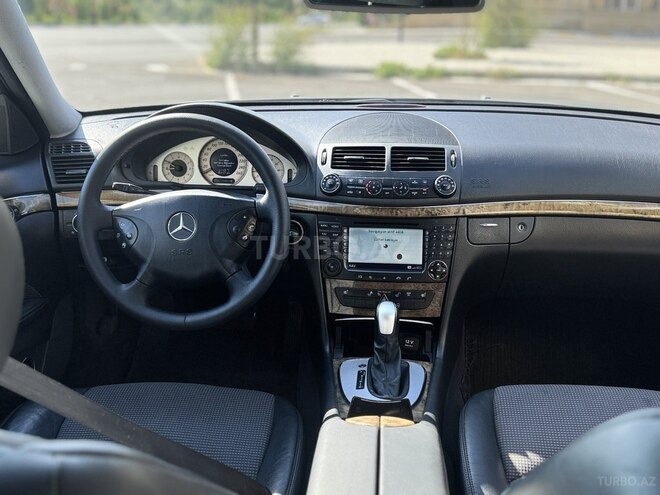 Mercedes E 200-9