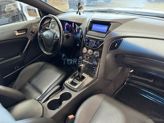 Hyundai Genesis Coupe-16