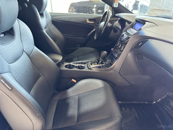 Hyundai Genesis Coupe-15