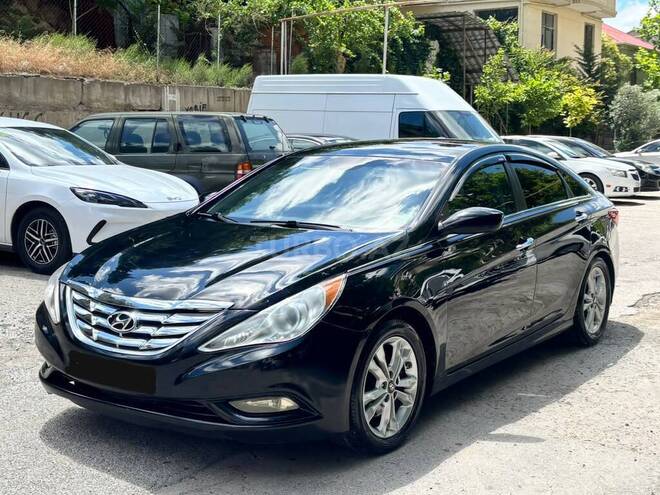 Hyundai Sonata-2