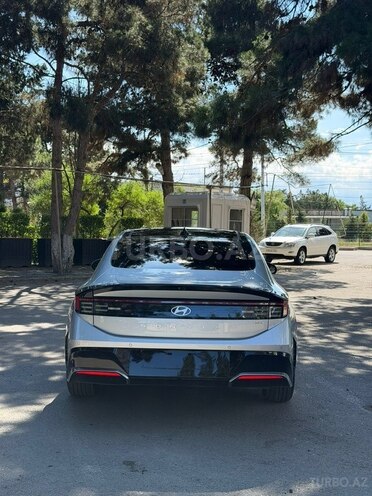 Hyundai Sonata-8