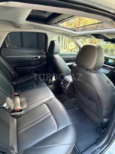 Hyundai Sonata-21
