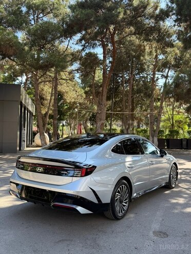 Hyundai Sonata-6