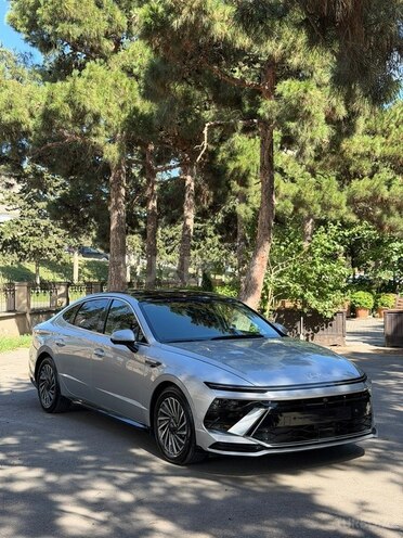 Hyundai Sonata-2