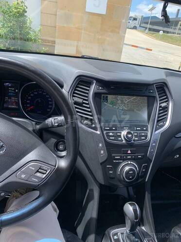 Hyundai Santa Fe-6