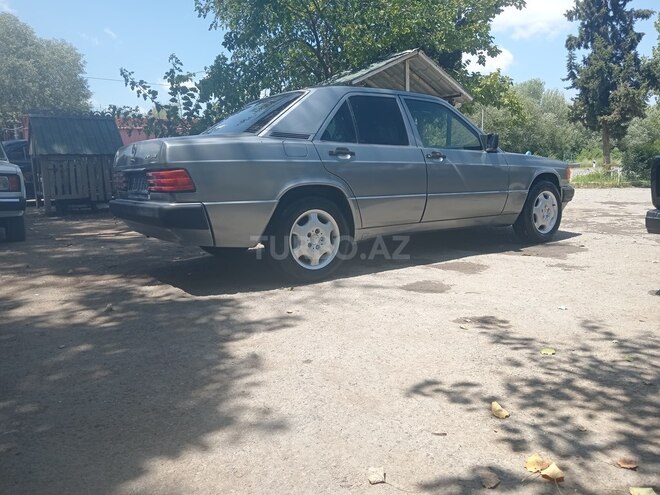 Mercedes 190-3