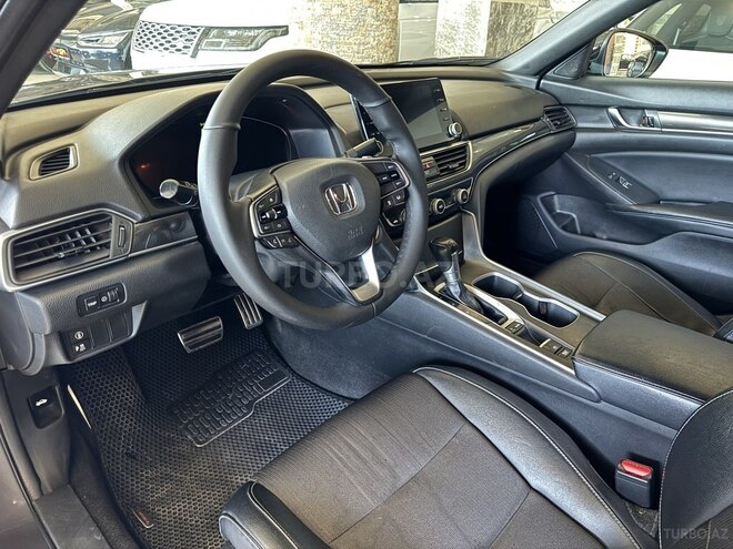 Honda Accord-11