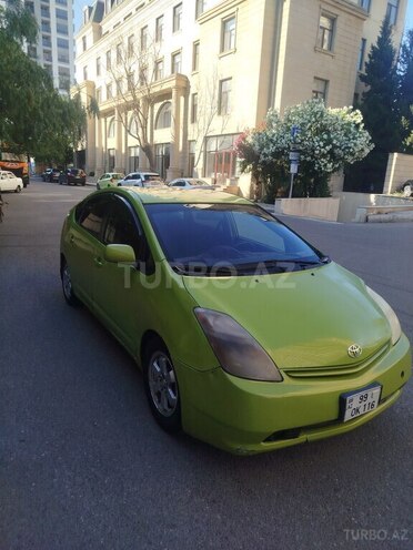 Toyota Prius-9
