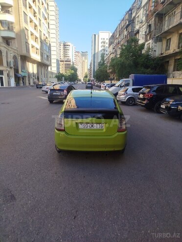 Toyota Prius-10