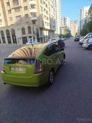 Toyota Prius-11