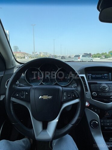 Chevrolet Cruze-9