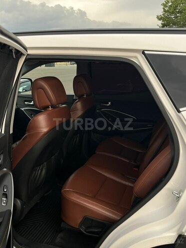 Hyundai Santa Fe-10