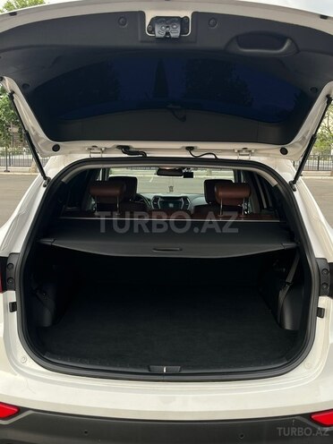 Hyundai Santa Fe-11