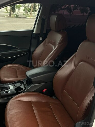 Hyundai Santa Fe-9