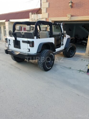Jeep Wrangler-8