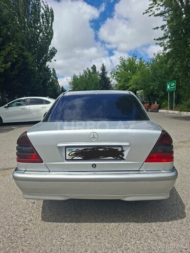 Mercedes C 220-8