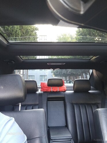 Mercedes E 250 4MATIC-12