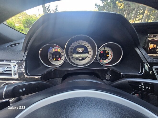 Mercedes E 250 4MATIC-13