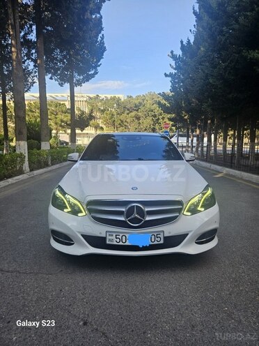 Mercedes E 250 4MATIC-18