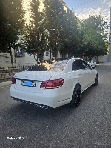 Mercedes E 250 4MATIC-20