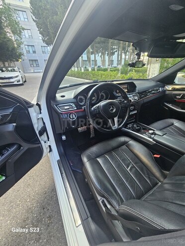 Mercedes E 250 4MATIC-16