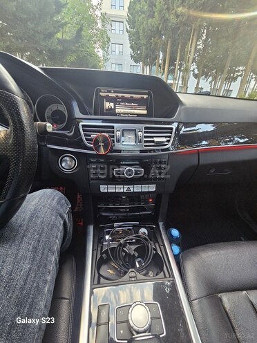 Mercedes E 250 4MATIC-14