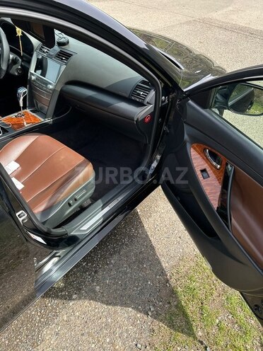 Toyota Camry-7